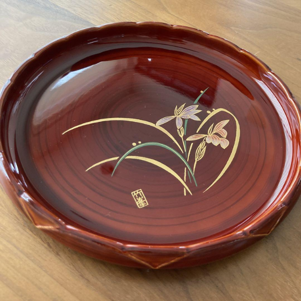 Exploring the World of 칠기트레이 Laquerware Trays